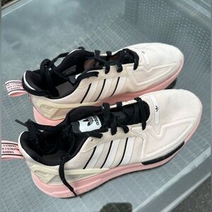 Women’s Adidas Sneakers